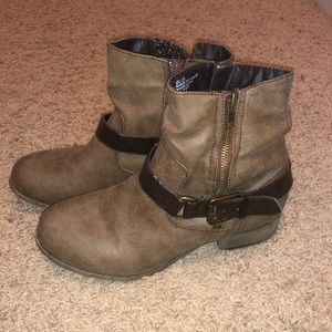 women’s booties size 8